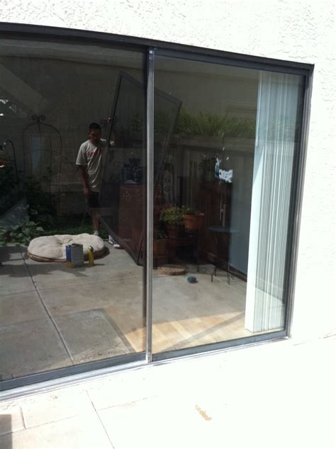 Glass Repair in Carlsbad and San Diego - (760) 685-4206