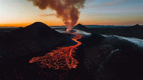 Icelandic volcanic eruption [drone], Iceland