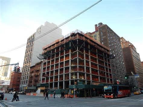 461 West 34th Street on the Rise in Midtown Manhattan | SkyriseCities