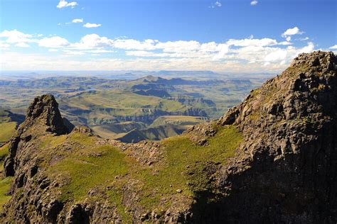 Drakensberg Amphitheatre | Walksinafrica