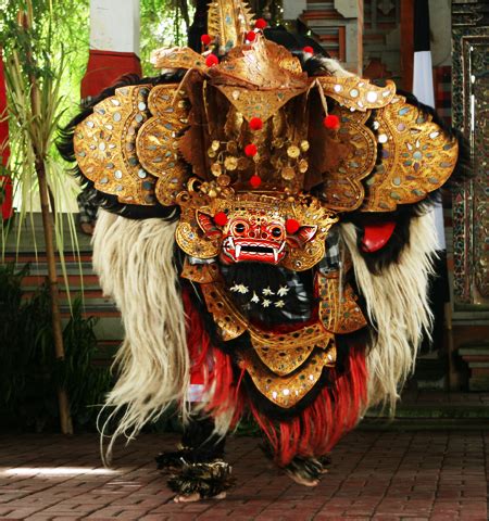 Tari Barong dan Kris, Gianyar - Bali