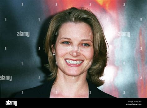 BRIDGET FONDA 'KISS OF THE DRAGON' FILM PREM CENTURY CITY LOS ANGELES ...