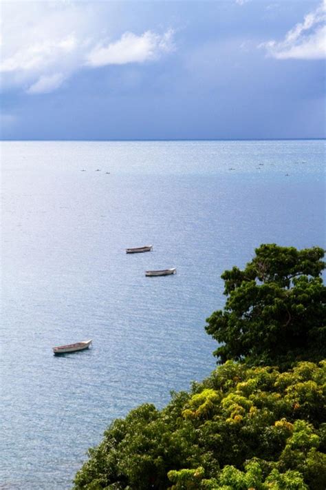 Lake Malawi Africa - Facts, Best time to Visit, Accommodation, Where is