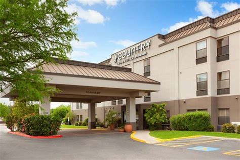 COUNTRY INN & SUITES BY RADISSON, CORPUS CHRISTI, TX $76 ($̶1̶2̶7̶) - Prices & Hotel Reviews