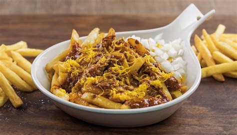 Farmer Boys® - chili cheese fries