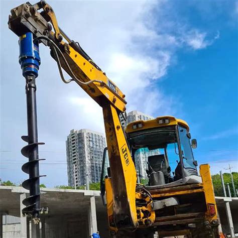 What is a hydraulic auger and how does it work - RAY Attachments