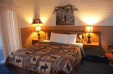 SIERRA LODGE $65 ($̶7̶3̶) - Updated 2020 Prices & Hotel Reviews - Three Rivers, CA - Tripadvisor