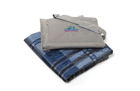 DeluxeComfort.com Stadium Seat Picnic Blanket - Gray / Blue Checkered