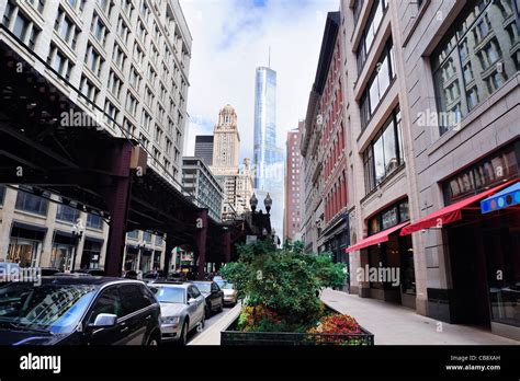 Chicago downtown street view with skyscraper building Stock Photo - Alamy