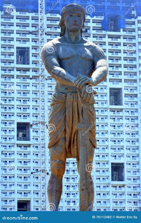 Lapu-Lapu Monument At Rizal Park Editorial Photo | CartoonDealer.com #83630539