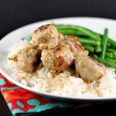 How to Make Meatballs with Gravy and Rice (Easy Video Recipe)