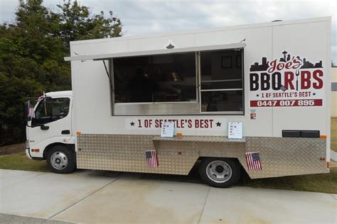 Joe's BBQ Ribs Food Truck | Bella Manufacturing