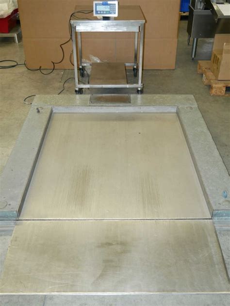 Mettler Toledo Platform floor scale with ramp