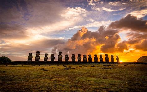 Moai Wallpapers - Top Free Moai Backgrounds - WallpaperAccess