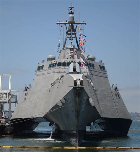 LCS-10 USS Gabrielle Giffords Littoral Combat Ship US Navy in 2024 ...