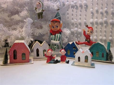 A wonderful collection of Retro Christmas Decorations | Retro christmas decorations, Retro ...