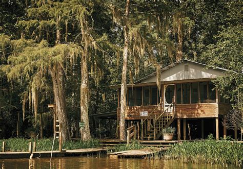 Swamp house of New-Orleans | #ExperienceTransat – Air Transat Travel Blog