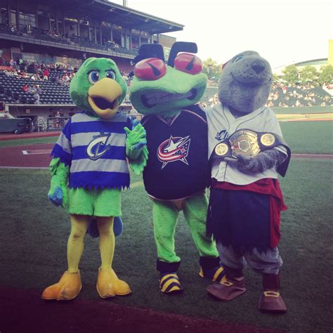 Stinger with his Columbus Clippers mascot friends! #CBJ | Mascot ...