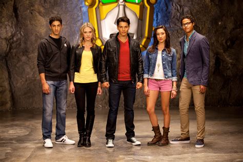 Power Rangers Megaforce Premieres Today!