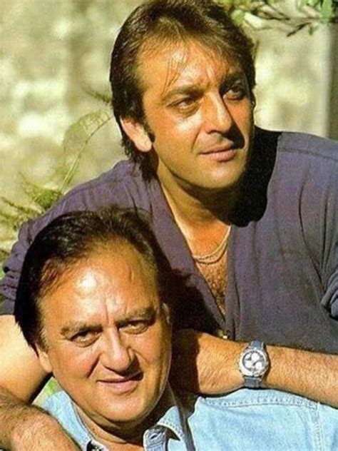 Sanjay Dutt shares an emotional note on his father Sunil Dutt's death ...