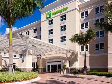 Holiday Inn Fort Myers Airport Parking (RSW) | Way