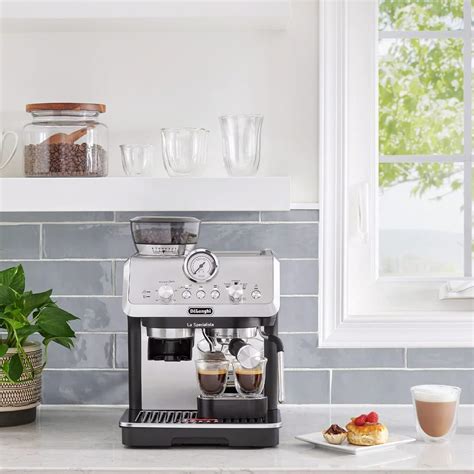 Unleash Your Inner Barista with the Best Delonghi Espresso Machine