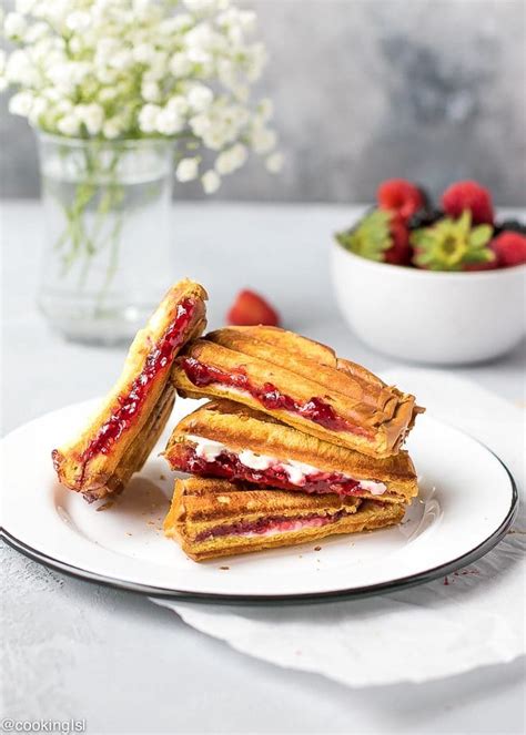 Sweet Raspberry Panini - Cooking LSL