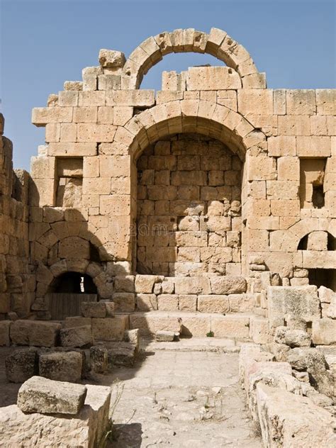 Temple of Artemis, Jerash stock image. Image of sacred - 5039061