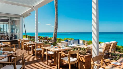 The Best Waterside Restaurants in the Bahamas