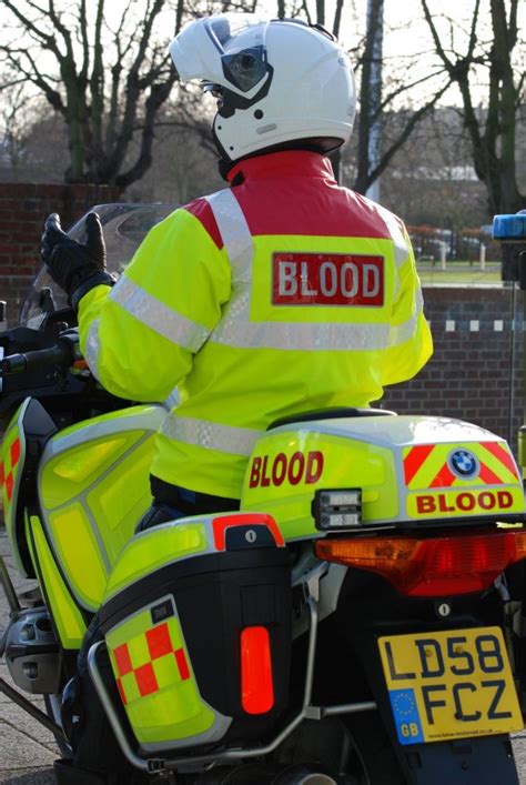 Becoming a Blood Biker | IAM RoadSmart