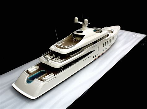 Scale model of 70m M/Y Caspian by ©Amalgam Modelmaking Ltd | 고급 요트, 요트, 제품 디자인