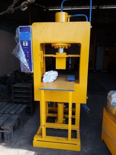 Fly Ash Bricks Machine at Rs 350000 | Fly Ash Brick Making Machine in Sangli Miraj Kupwad | ID ...