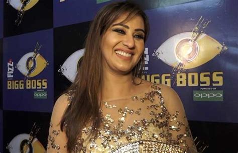 First Interview Of Bigg Boss 11 Winner Shilpa Shinde. You Can't Miss It - RVCJ Media