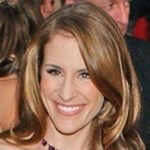 Emily Robison - Bio, Family, Trivia | Famous Birthdays