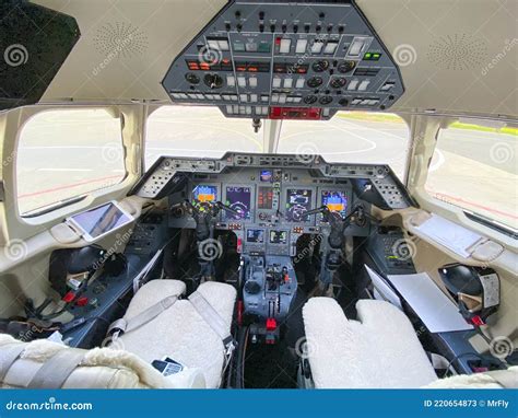 Business Jet Cockpit with Modern Instruments Stock Image - Image of ...