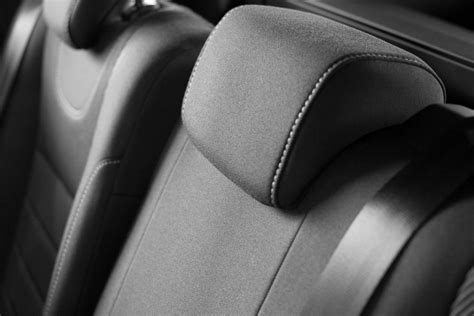 A Guide to Choosing the Best Material for Your Car’s Seats | Simoniz