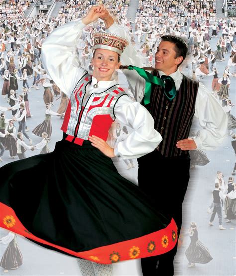 Latvian traditional costume of Bārta Latvia #traditions www.riga.com | Traditional outfits ...