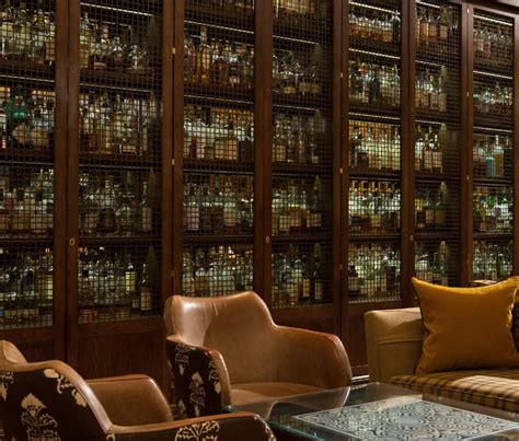 Best Hotel Whiskey Collections Around the World | Men's Journal - Men's ...