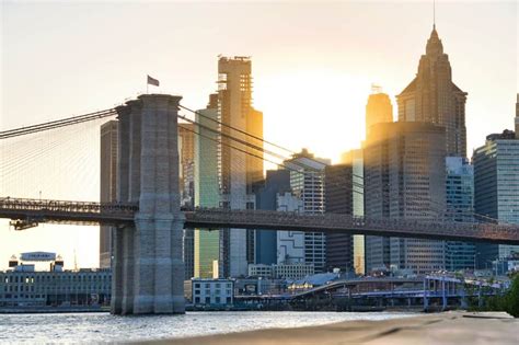 Where to Find the BEST Views of the Brooklyn Bridge (by a Local!)