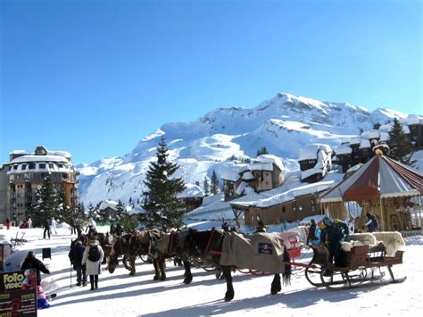 Enjoy A White Christmas In The Alps - Skiing And Tourist Attractions