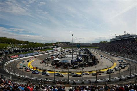 NASCAR's Martinsville Weather Forecast: Perfect Racing Conditions Await!