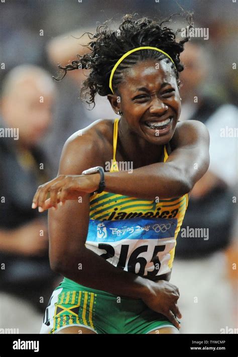 Shelly ann fraser olympics 2008 hi-res stock photography and images - Alamy