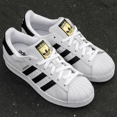 Adidas Women Superstar white core black running white