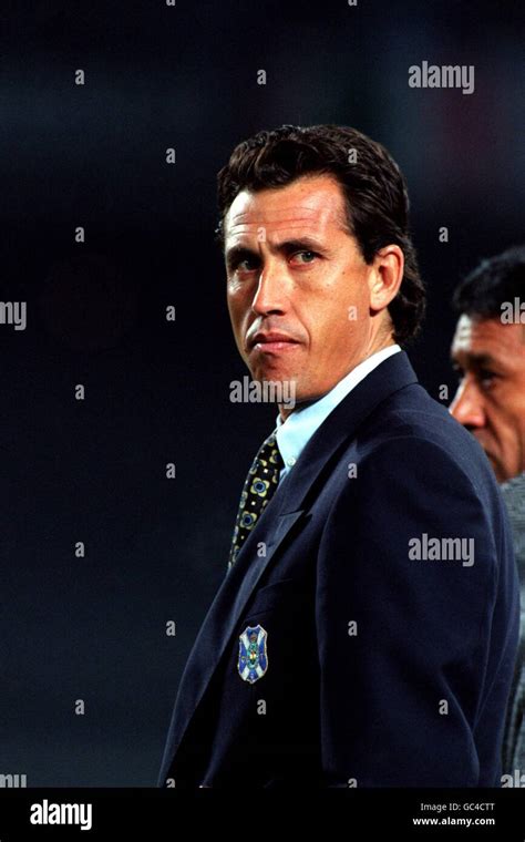 UEFA CUP THIRD ROUND. JORGE VALDANO, TENERIFE COACH Stock Photo - Alamy