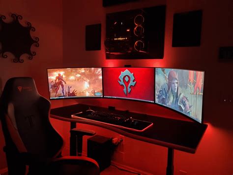 Wall Mount PC // Floating Triple 32" Monitors and Next Level Cable