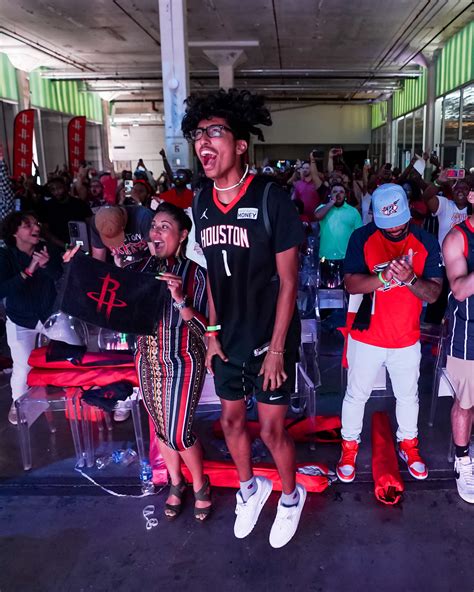 Photos: Rockets Draft Party POST Houston Photo Gallery | NBA.com