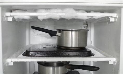 Freezer: Top tips on how to defrost a freezer | Molly Maid