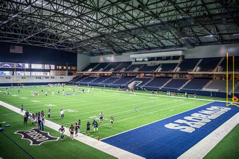 Cowboy Up! Kent State Practices on NFL Practice Field Ahead of Frisco ...