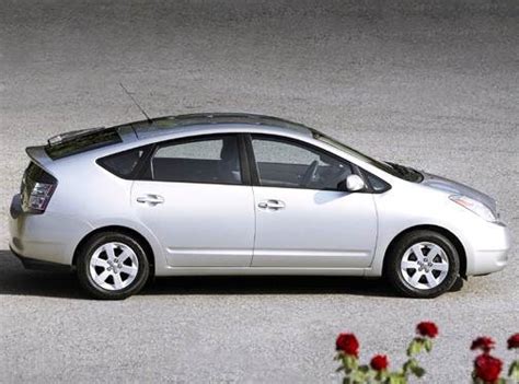 2005 Toyota Prius Values & Cars for Sale | Kelley Blue Book