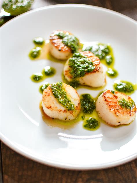 Pan-Seared Scallops with Arugula PestoCooking and Beer